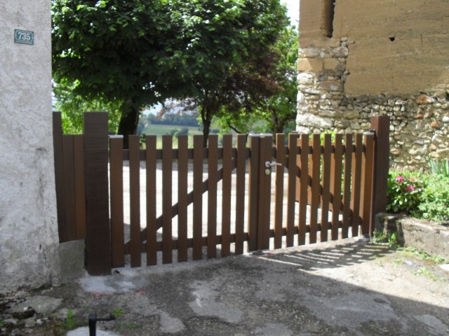 Chantier Ste Marie d'Alvey - clôtures bois / Les Jardins du Buis 73330 Le Pont-de-Beauvoisin
