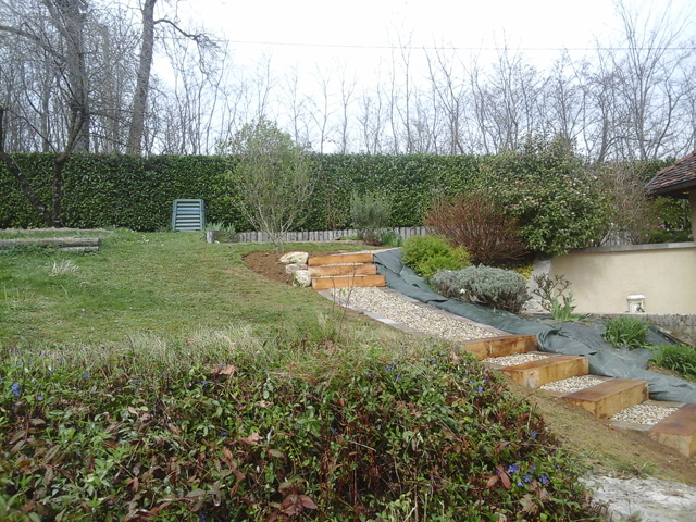 Chemin traverses chêne et pavés, Les Jardins du Buis, 73, 38, Pont de Beauvoisin