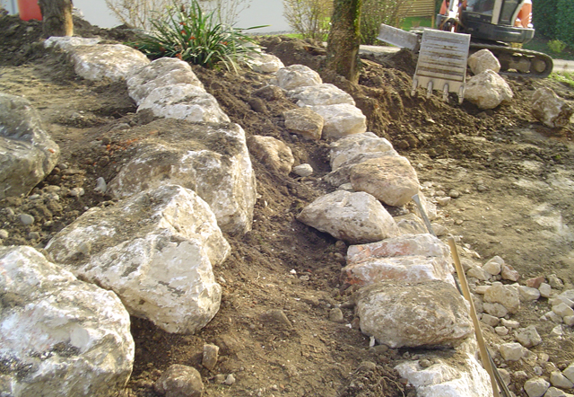Enrochement, rocaille, à Domessin, par Les Jardins du Buis, paysagiste, 73, 38