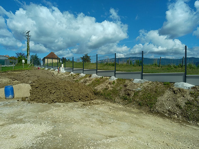 2 - Clôture et panneaux rigides à Domessin - Les Jardins du Buis paysagiste Savoie Isère