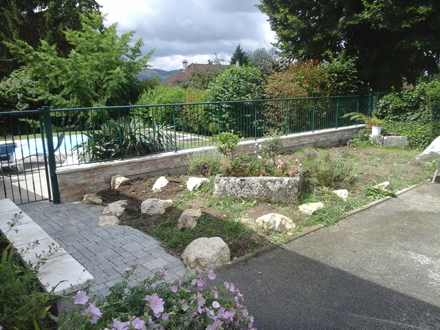 Muret, portail, dallage, pavés, bordure granit, portail Pépin, et pavés, Les Jardins du Buis, 73, 38, Pont de Beauvoisin