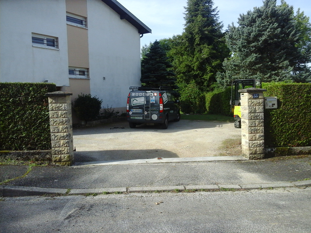 Seuil de portail et mur - AVANT - Jardins du buis