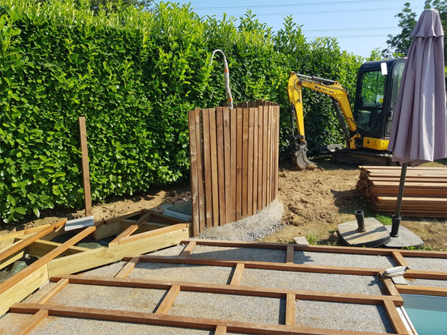 Chantier terrasse bois exotique Domessin - par Les Jardins du Buis, paysagiste, 73, 38