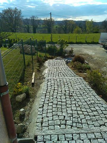 1 - Escalier, pavage bordure en granit - Les Jardins du Buis, paysagiste Avant-Pays, Savoie, Isère, Ain